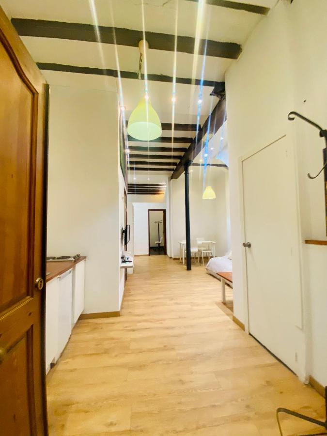 Caterina look derecha Appartement Barcelona Buitenkant foto