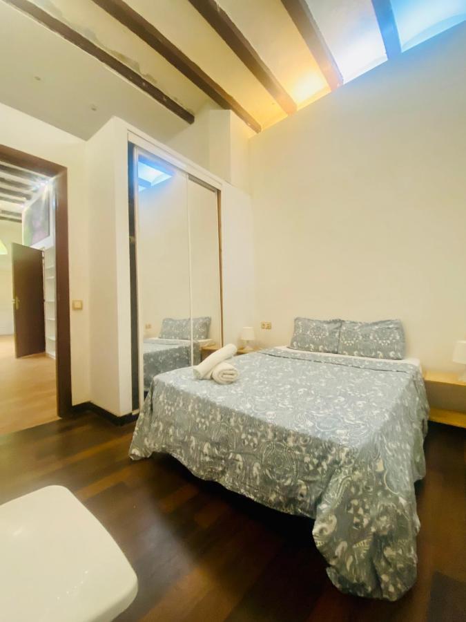 Caterina look derecha Appartement Barcelona Buitenkant foto